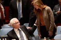 Đại sứ Nga đề nghị Đại sứ Mỹ “đừng bắn nước bọt” trong cuộc họp