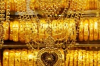 Giá vàng tăng, dân tấp nập mua vào