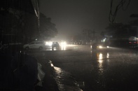 Hạ Long: Ngày biến thành đêm