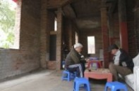 Dân nghèo ở tạm biệt thự triệu đô giữa Thủ đô