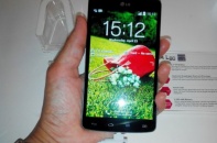 LG ra phablet tầm trung L80, giá 4,5 triệu đồng