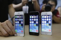 iPhone 6 sắp ra, Apple đại hạ giá iPhone 5c và 5s