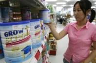 DN sữa "tung chiêu" giữ giá, thay vỏ và... rút ruột