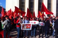 Gần 2.000 người biểu tình ở Paris phản đối TQ