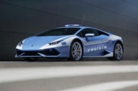 Cảnh sát Ý nhận siêu xe Lamborghini Huracan