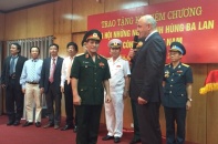 Thiếu tướng tình báo Ba Lan: "Trung Quốc sẽ phải rút giàn khoan"