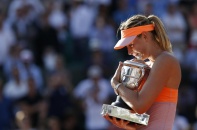 Maria Sharapova lên ngôi "Hậu" sau chiến thắng nghẹt thở