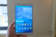 Samsung ra mắt máy tính bảng Galaxy Tab S mỏng hơn iPad Air