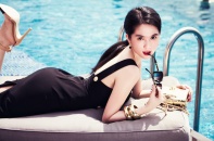 Ngọc Trinh khoe vẻ đẹp nuột nà, quyến rũ bên bể bơi