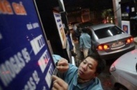 Bộ Công Thương "cầm cương" giá xăng dầu