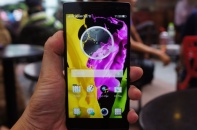 "Đập hộp" OPPO Find 7, smartphone màn hình 2K