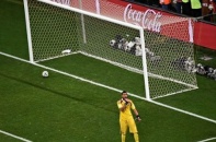 Hà Lan bị từ chối bàn thắng trên chấm 11m ở trận thua Argentina?