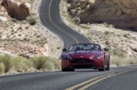 Cận cảnh Aston Martin V12 Vantage S Roadster