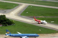 Hai máy bay Việt suýt đâm nhau: Xử lý hàng loạt cán bộ