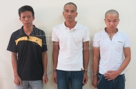 Thuê taxi chuyển mìn làm quà tặng gia đình đối tác