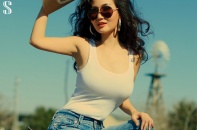 Hoa hậu Sương Đặng hóa thân nữ cao bồi sexy