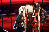 Sập sân khấu Giọng hát Việt nhí, cả trường quay hoảng loạn