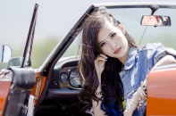 Đông Nhi sexy trong MV mới