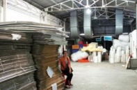 Doanh nghiệp FDI bỏ trốn: Chủ ra đi, nợ ở lại