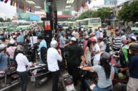 Quy định mới hạn chế giá xăng tăng vọt