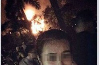 Cháy bar Luxury, cô gái trẻ xinh đẹp thản nhiên chụp ảnh "tự sướng"