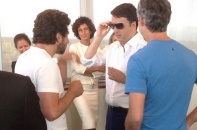 Thủ tướng Italy thử kính thông minh Google Glass