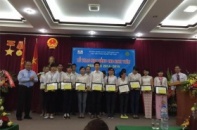 Đạm Cà Mau trao học bổng cho sinh viên Hà Nội