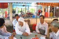 Trò nhẫn tâm tưới xăng thiêu sư phụ 88 tuổi vì cho rằng thấy giấu nghề