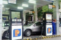 Quốc hội họp, giá xăng lại giảm