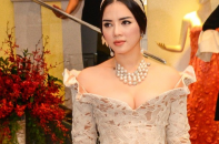 Những bộ sưu tập "tiền tấn" trên người Lý Nhã Kỳ