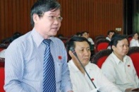 Nên có tội danh tham nhũng nhà công vụ