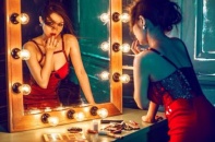Thủy Top trở lại showbiz Việt với bộ ảnh sexy ấn tượng
