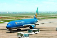 Hai máy bay suýt đụng nhau trên không