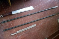 Bắt giữ 8 học sinh lớp 11 mang dao đến trường "giải quyết" bạn