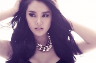 Linh Chi quyến rũ trong bộ ảnh mới