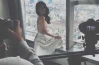 Hậu trường chụp ảnh quảng cáo nóng bóng của Ngọc Trinh