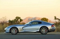 Dodge Viper GTS 2015 có giá từ 107.995 USD