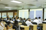 Thị trường chứng khoán lình xình khó đoán