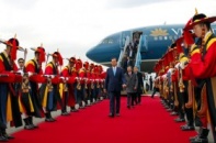 Thủ tướng Nguyễn Tấn Dũng đã tới Hàn Quốc