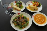 Giáng sinh ấm áp tại Givral Café