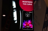 LG sẵn sàng trình làng smartphone màn cong G Flex 2