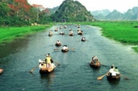 Phí thắng cảnh chùa Hương: Tối đa 50.000 đồng/người