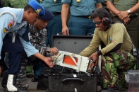 Indonesia trục vớt hộp đen thứ hai của QZ8501