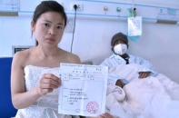Rớt nước mắt cảnh cô gái "tuyển chồng khẩn cấp" để cứu anh