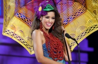 Tân Hoa hậu Hoàn vũ với tật ngủ mở mắt và những điều thú vị