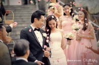 Ngắm bộ ảnh cưới độc đáo của Trúc Diễm