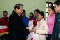 PTT Vũ Văn Ninh thăm, chúc Tết đồng bào nghèo Bắc Giang