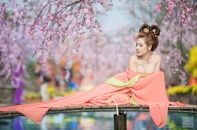 Nhan sắc cô gái 15 lần thẩm mỹ trước khi cosplay Võ Tắc Thiên