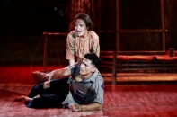 Bước nhảy Hoàn vũ: Angela Phương Trinh ấn tượng với vai chị Dậu