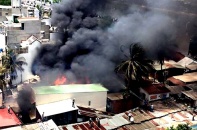 Cháy lớn thiêu rụi 8 căn nhà tại TP. Hồ Chí Minh
